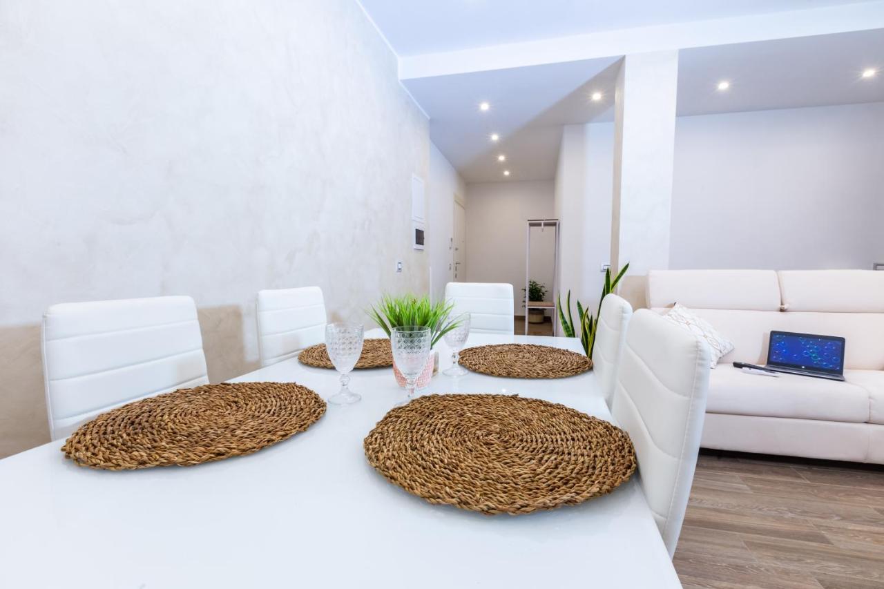 Noh Collection 2bdr Apartment- Vatican Area * Rome