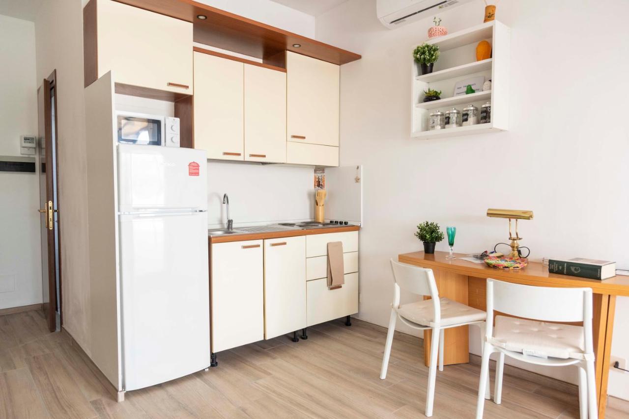 Amazing Penthouse Eur Apartment Rome
