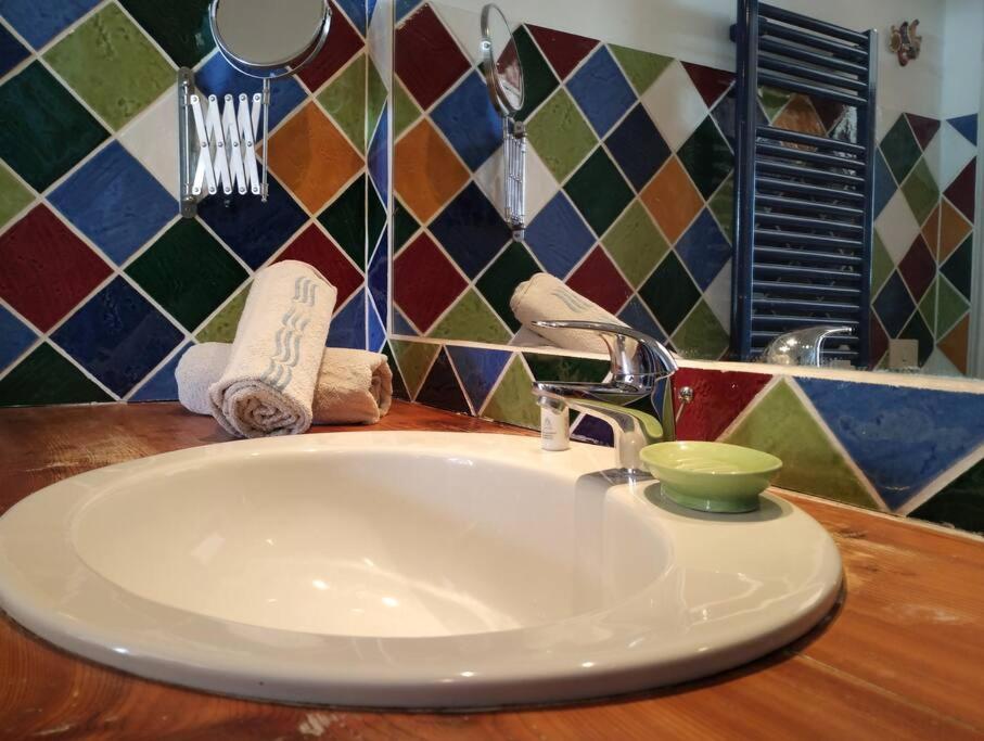 Dimora Torlonia - Elegance & Light In Appartement
