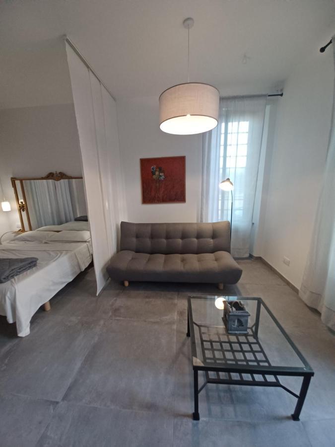 Apartamento Appia - Loft Con Giardino *