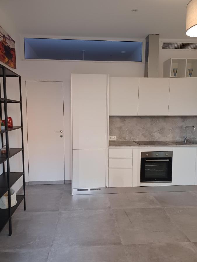 Appia - Loft Con Giardino Apartamento