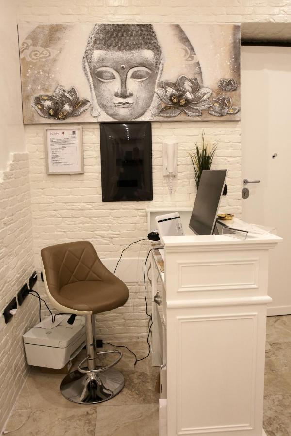 Jadore Monic Affittacamere