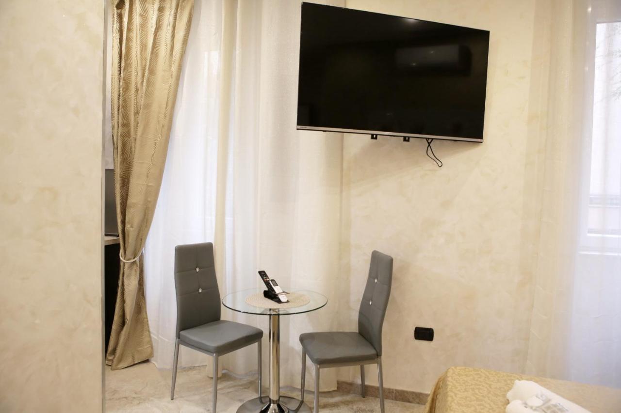 Jadore Monic * Rome