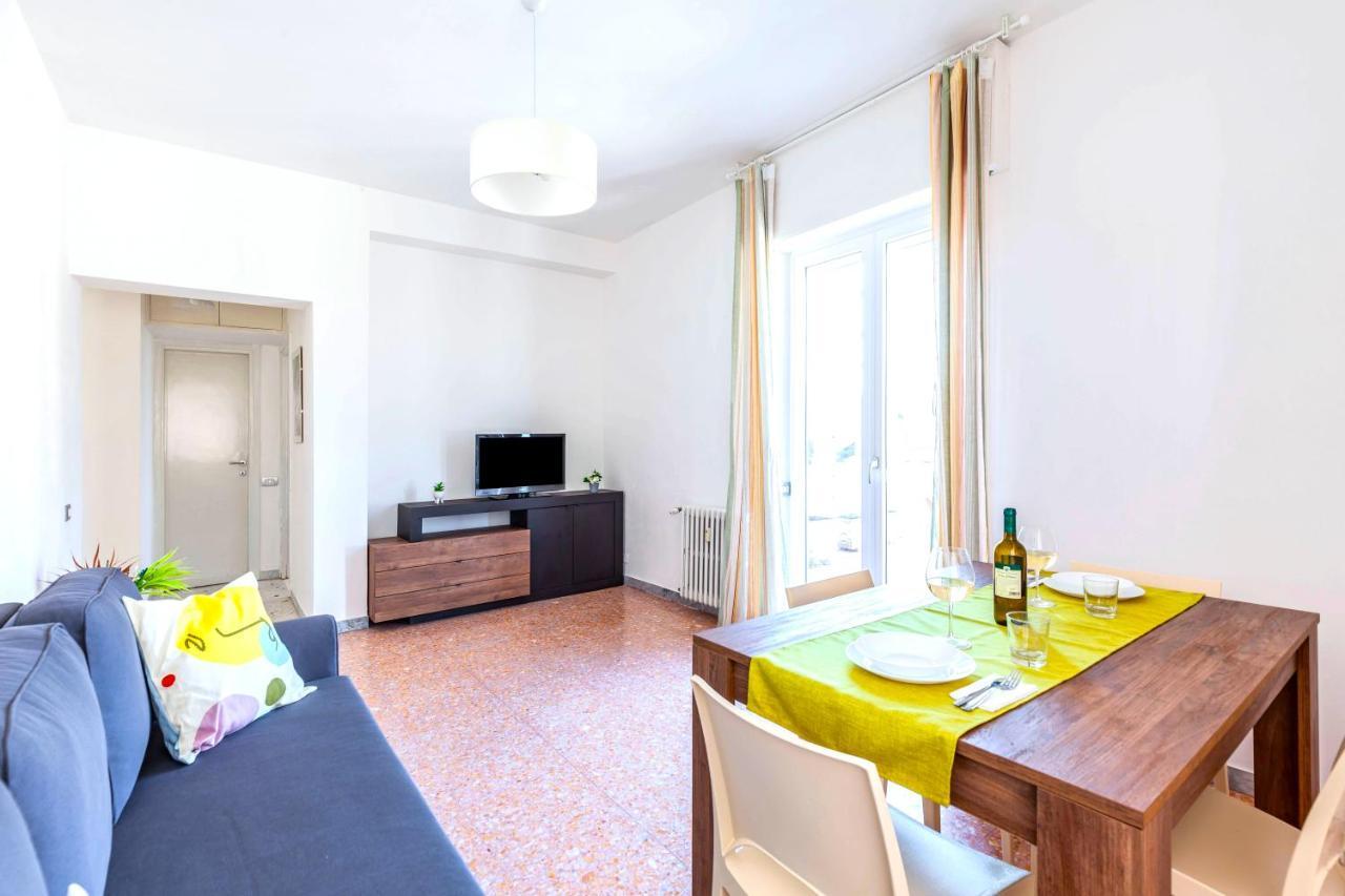 Hostly - Family Stresa Apartment Rome