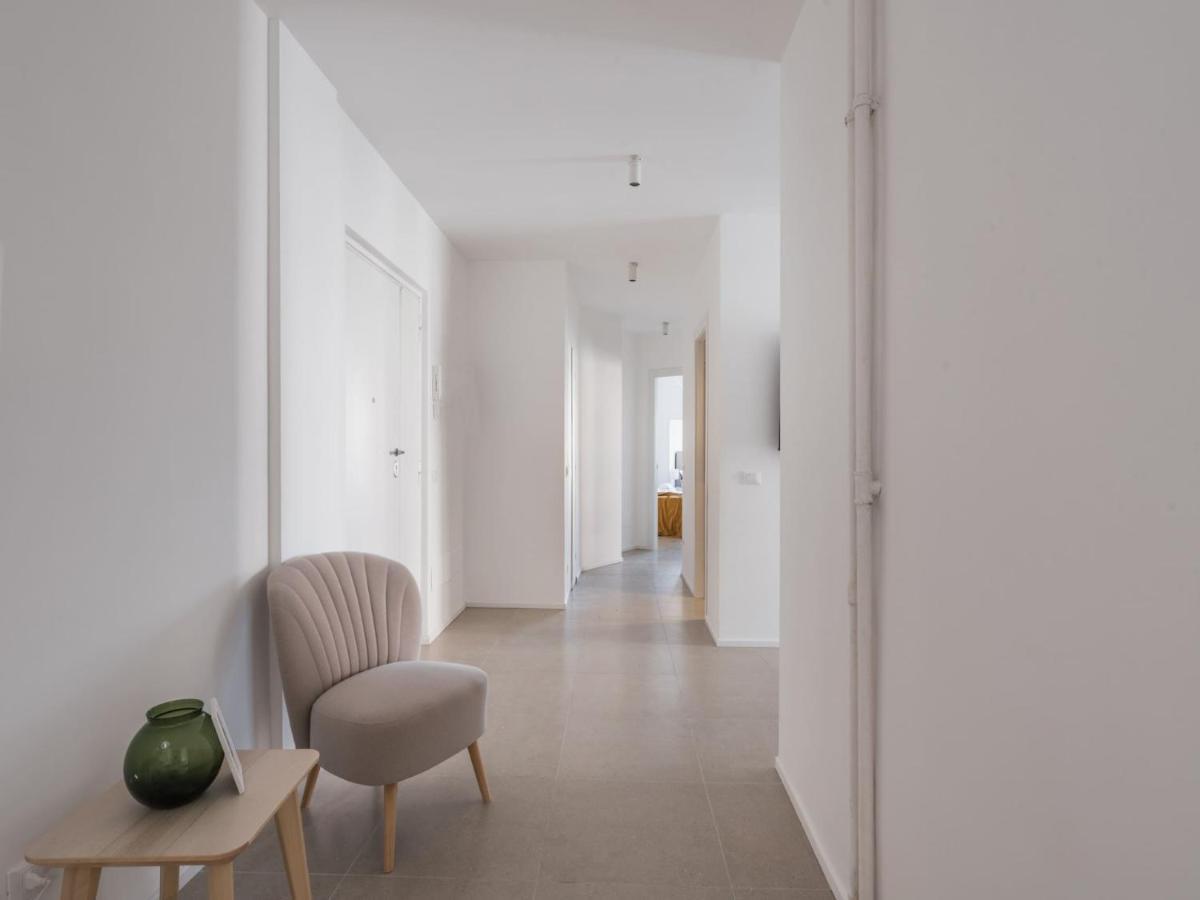The Rent - Bright Near Pigneto