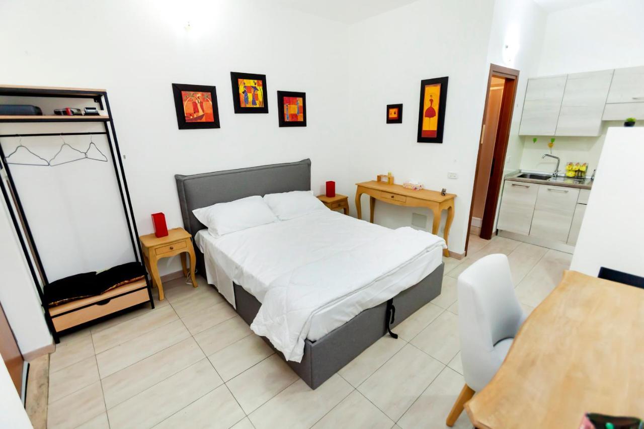 Lucrezia Cinecitta House Appartement Rome