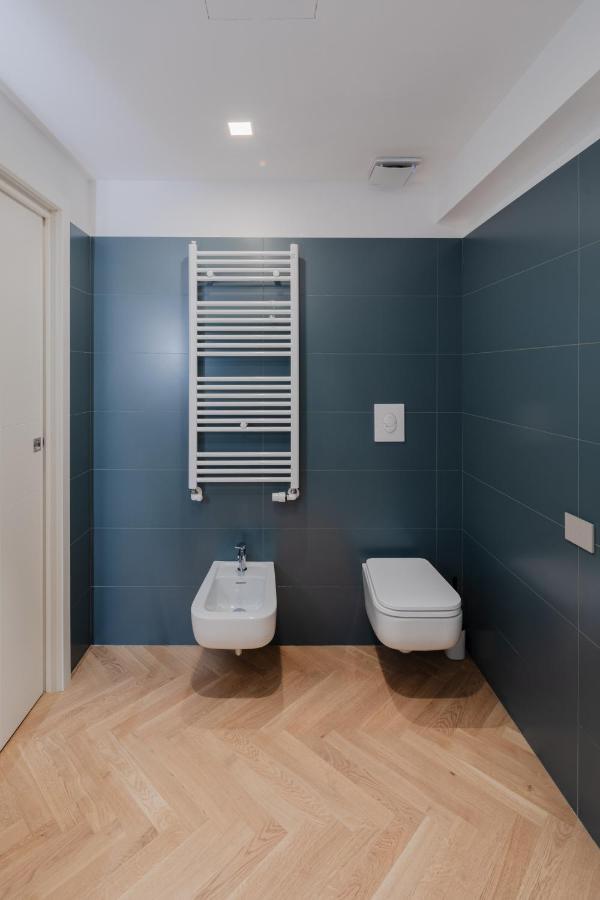 Happy Domus - Rosso Corte Trastevere Apartment Rome