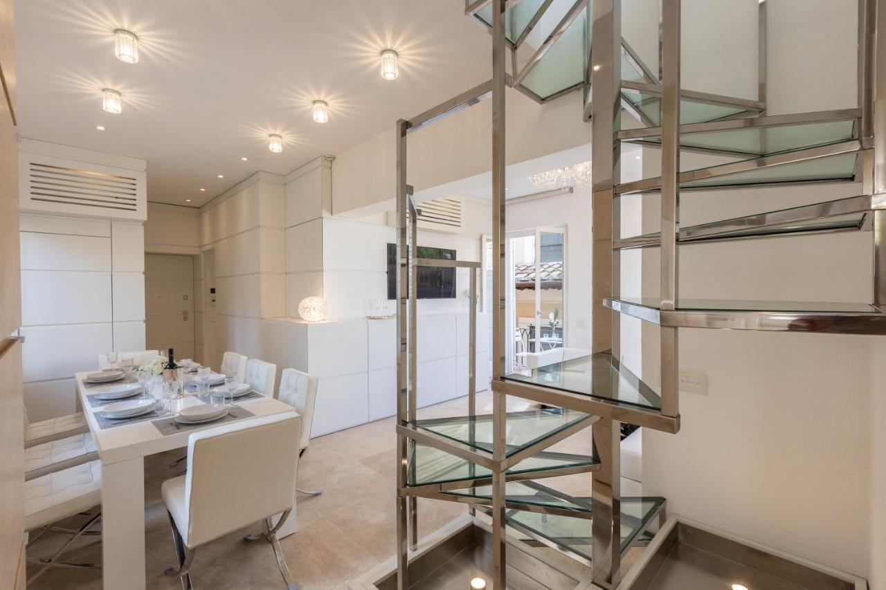 Amazing 3 Levels Penthouse Piazza Venezia Apartment Rome