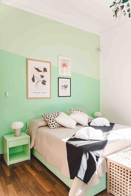 Domus Trastevere 900 Apartment Rome