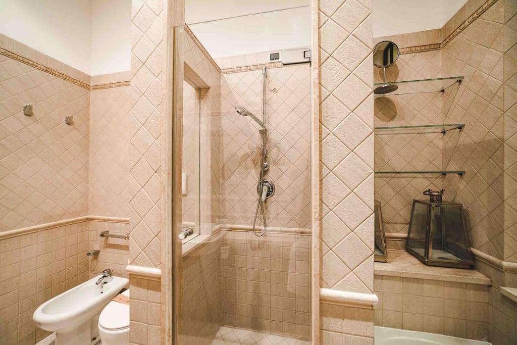 Domus Trastevere 900 Apartment Rome