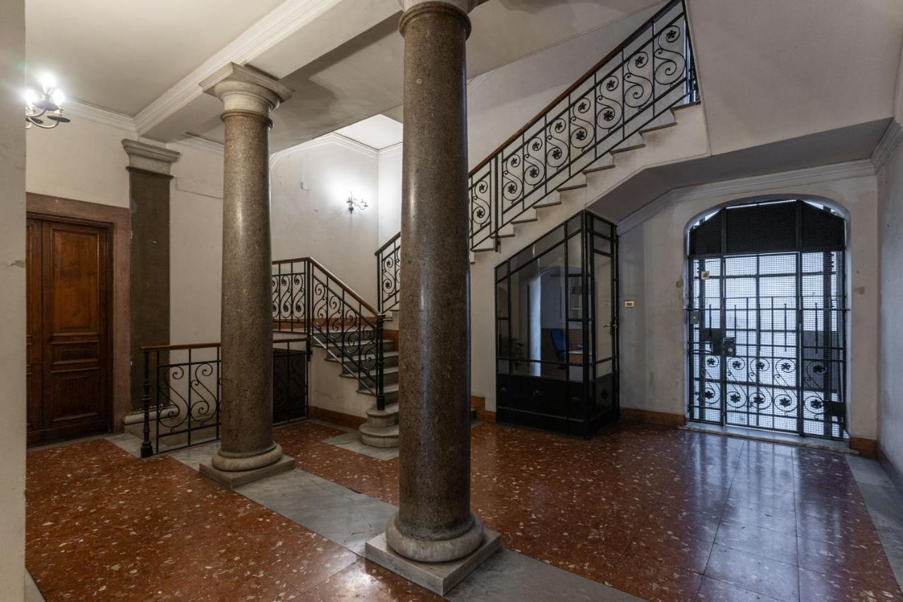 Vatican Portrait Guest house *