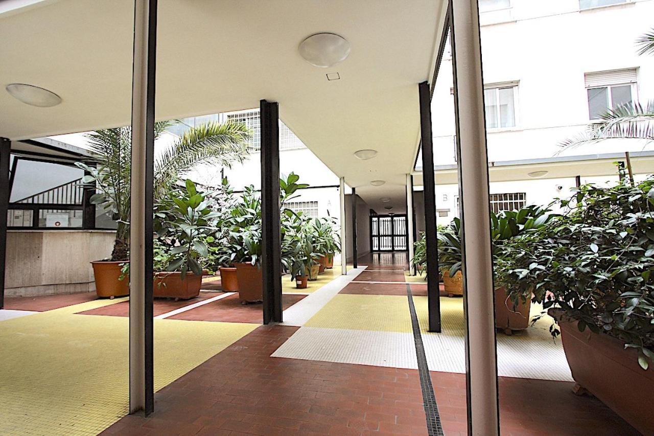 Corso Francia 1br * Roma