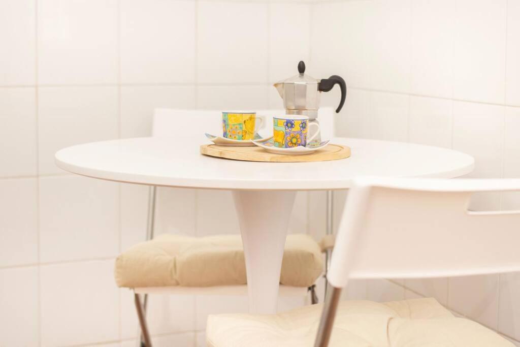 Elegante Blanc - Nomentano Apartment Rome