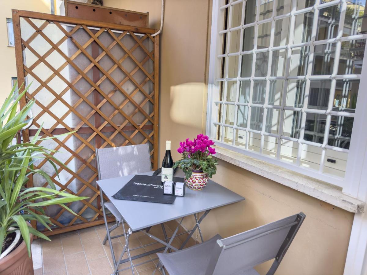 Apartment Lovely Design With Balcony Rome