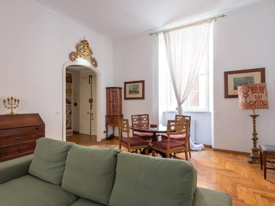 Apartment Giulia Luxury Two Bedroom Rome