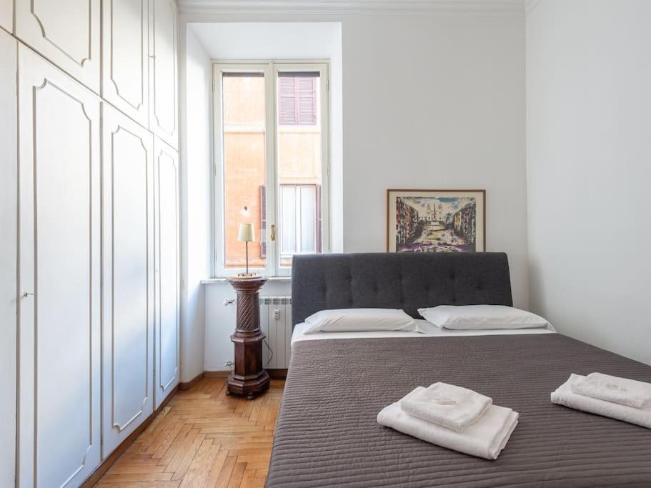 Giulia Luxury Two Bedroom Apartment *
