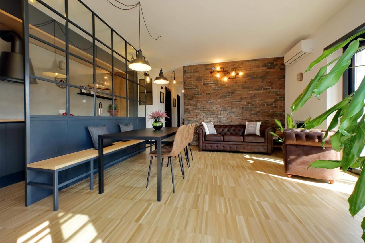 Apartment Ych-trilocale Stile Industriale *