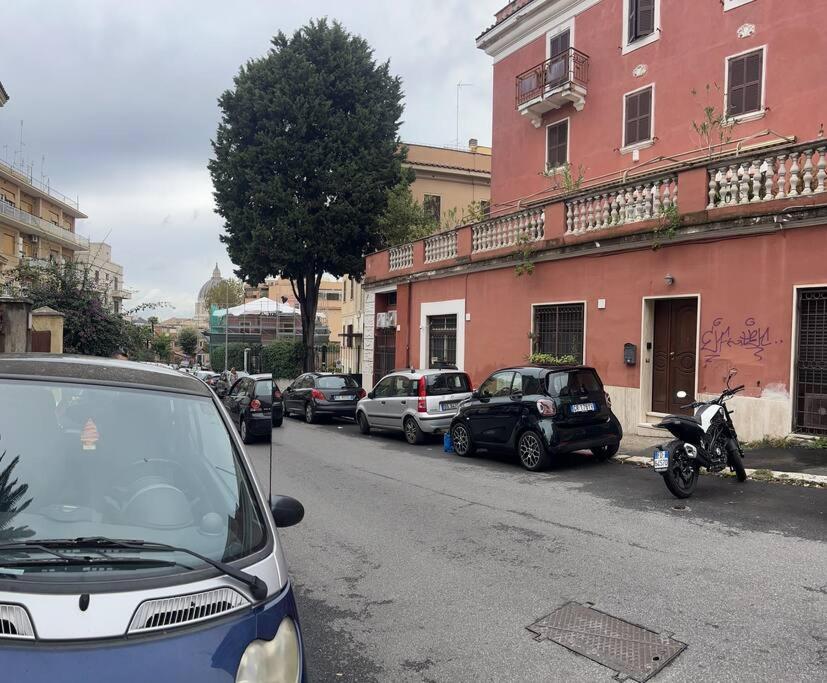 Hyaline St Peter House Rome