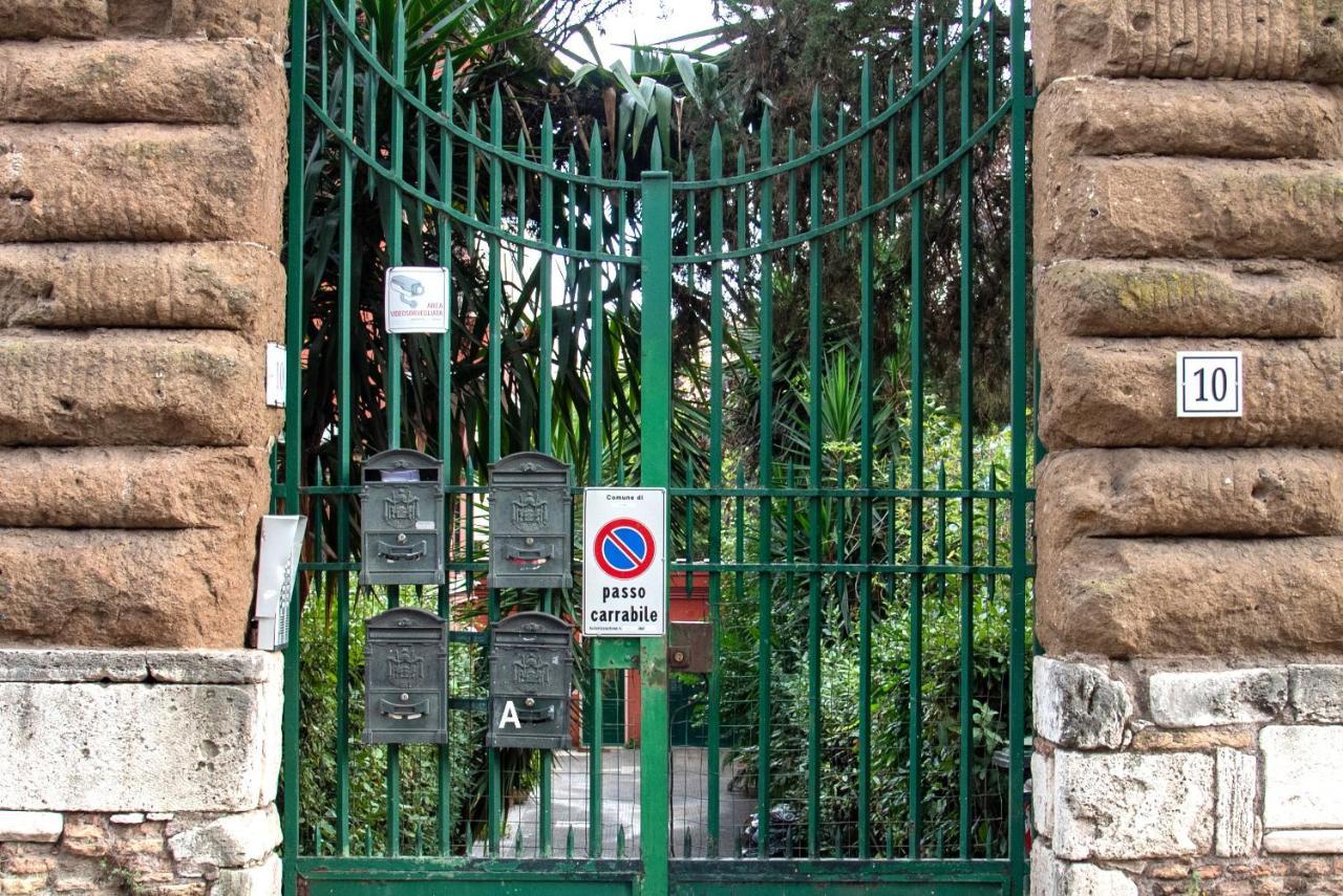 Aventino Apartment *