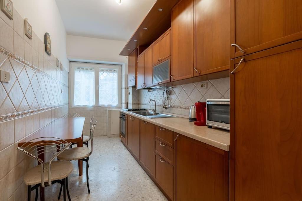 Apartment 4season Enchanting Balduina's Pent Center Rome