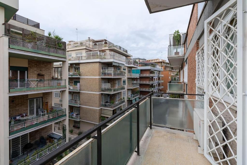 Apartment 4season Enchanting Balduina's Pent Center Rome