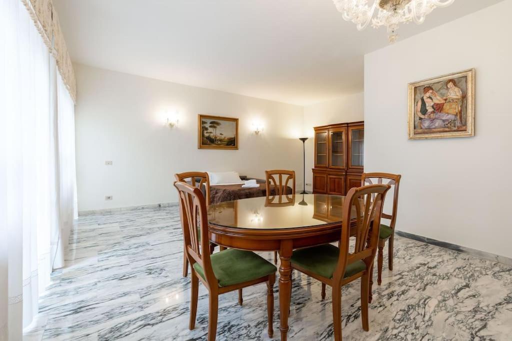 Apartment 4season Enchanting Balduina's Pent Center *