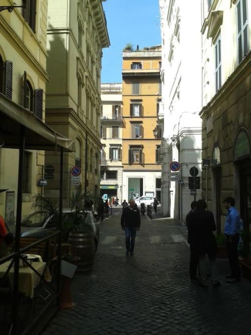 Apartment Barberini 360 *