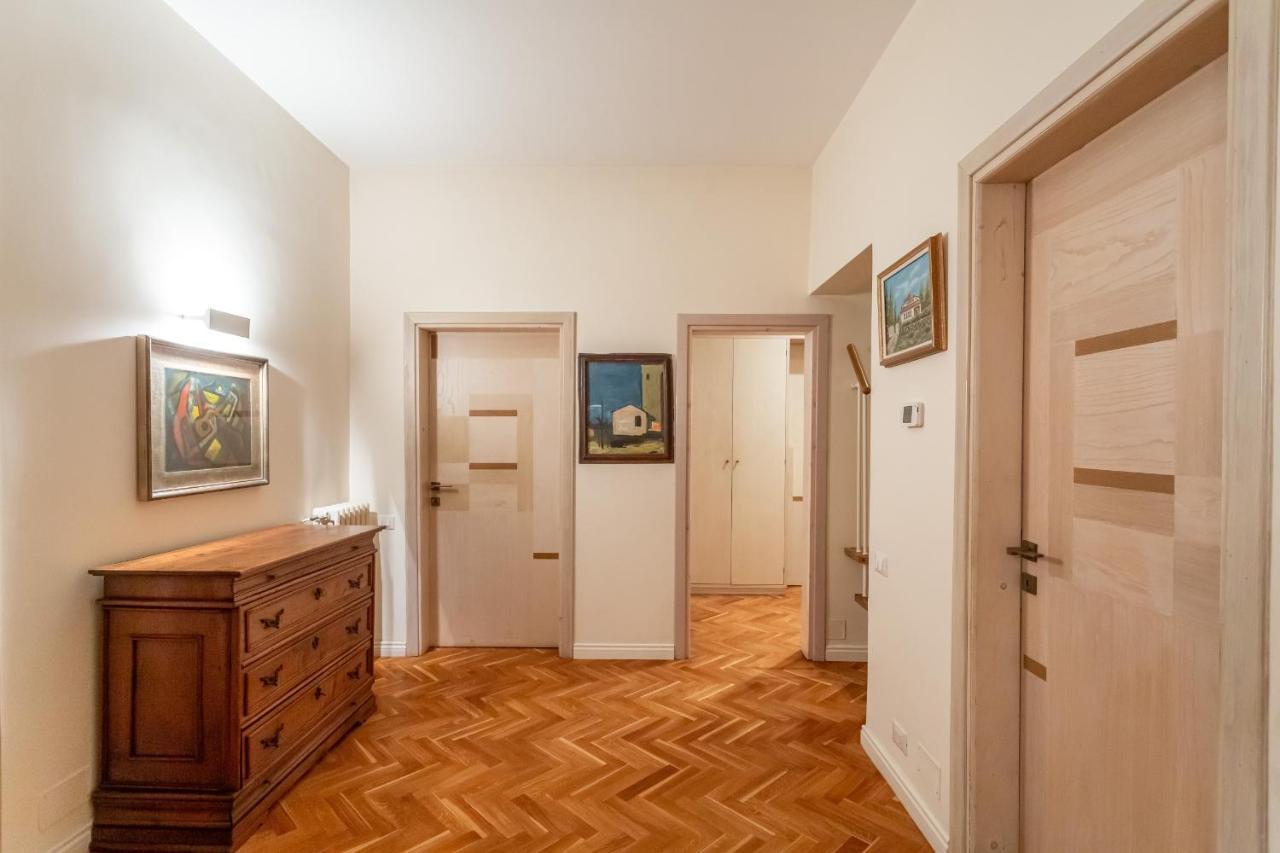 Skyline Penthouse With Private Rooftop Appartement Rome