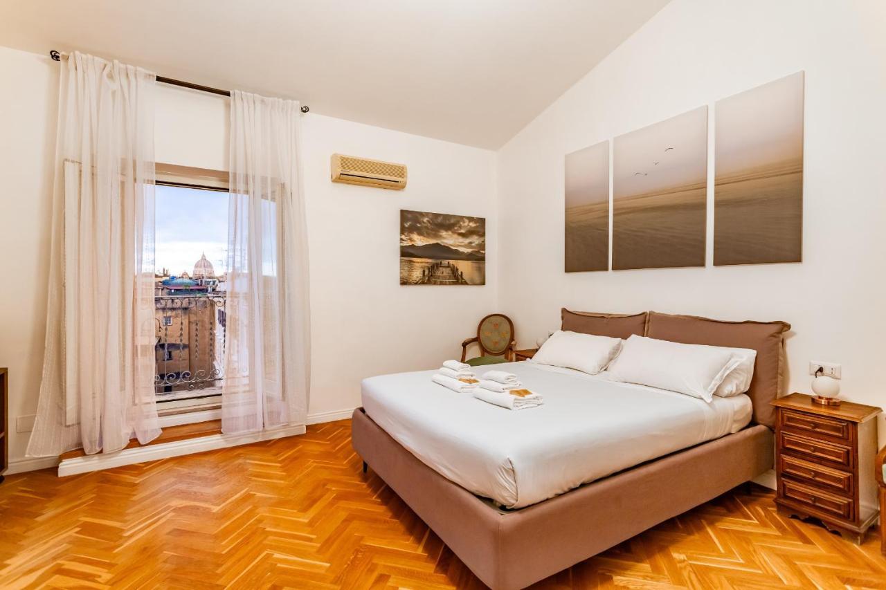 Skyline Penthouse With Private Rooftop Appartement Rome