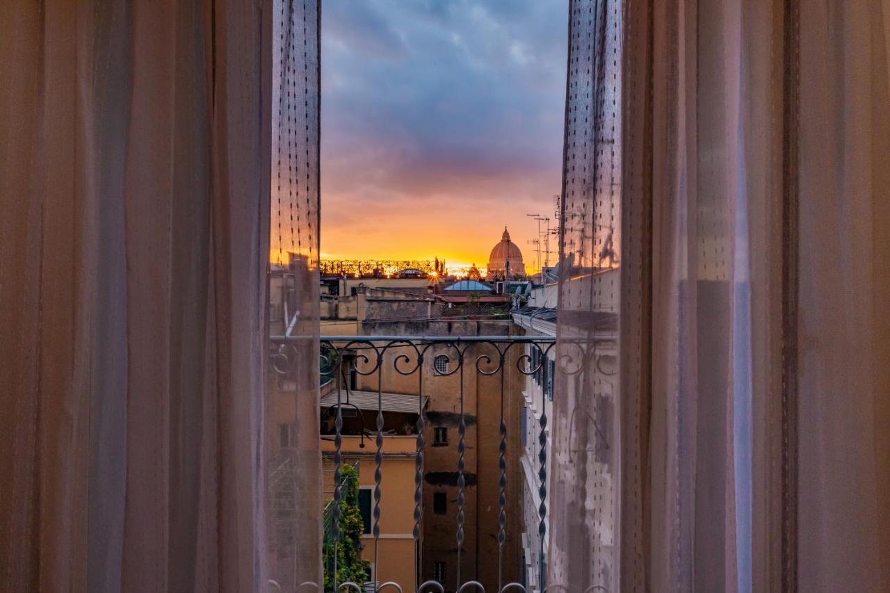 Skyline Penthouse With Private Rooftop Appartement Rome