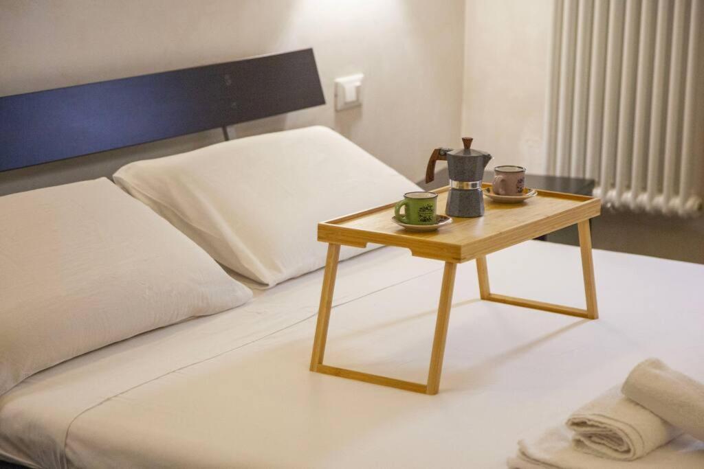 Chic And Elegant Near Metro Station Apartment Rome