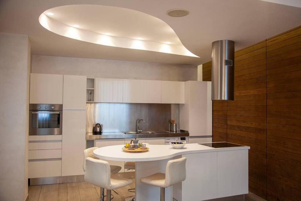 Apartment Chic And Elegant Near Metro Station Rome