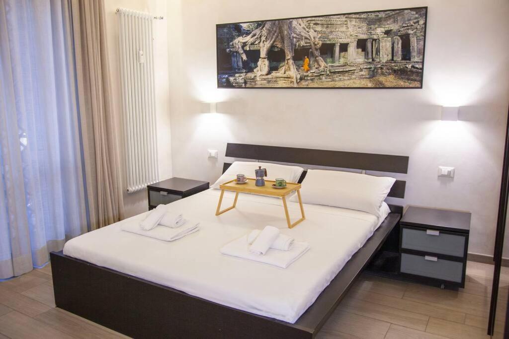 Chic And Elegant Near Metro Station Rome