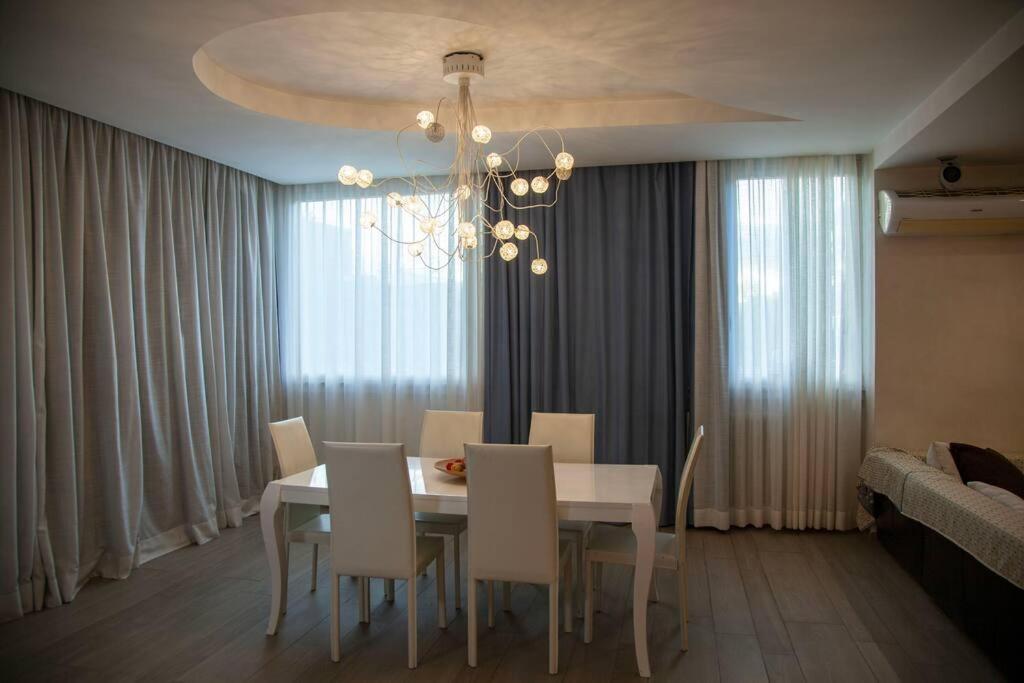 Apartment Chic And Elegant Near Metro Station *