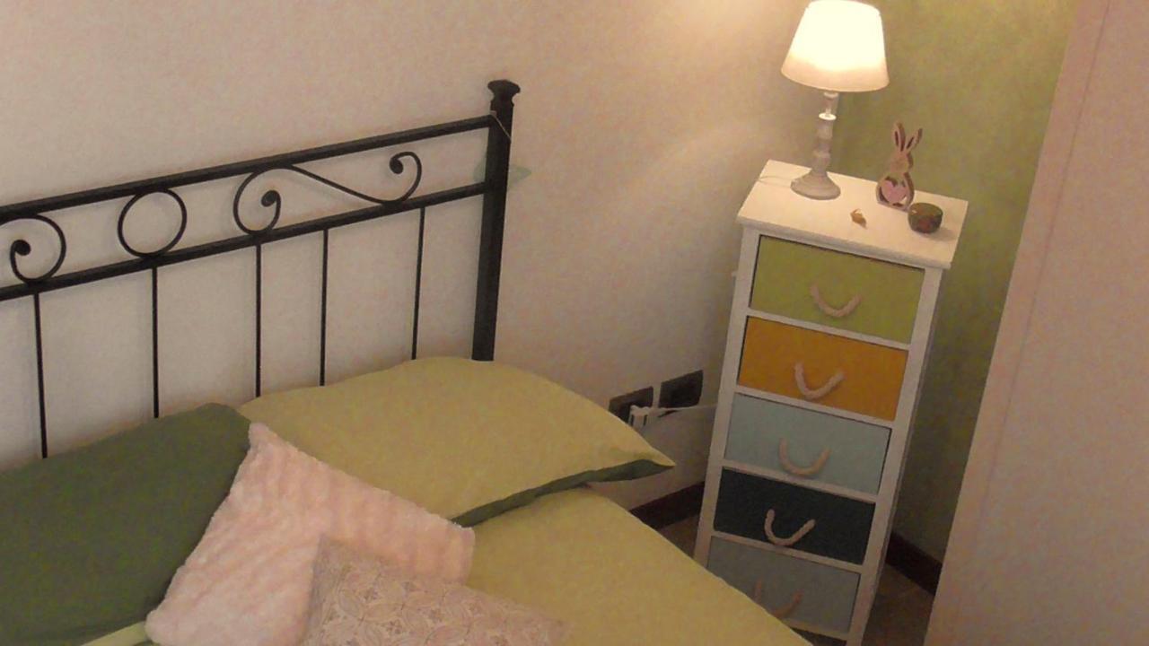 Italy's Enchanting Ambiance - A Snug In Apartment *