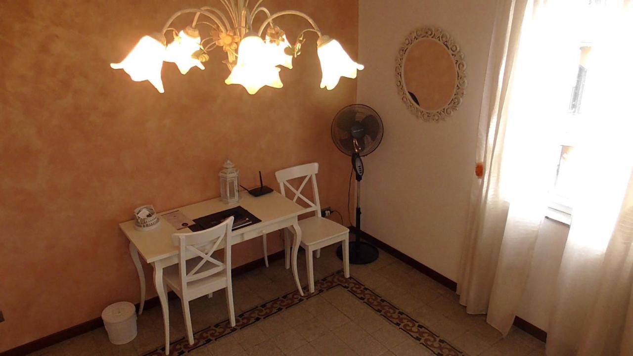 Apartment Italy's Enchanting Ambiance - A Snug In Rome
