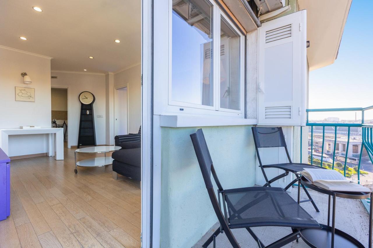 Piramide View By In Apartment Rome