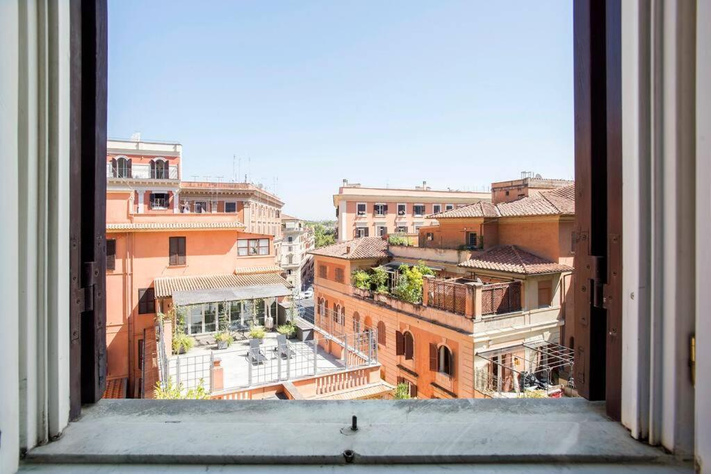 Vittoria In Trastevere Apartment *