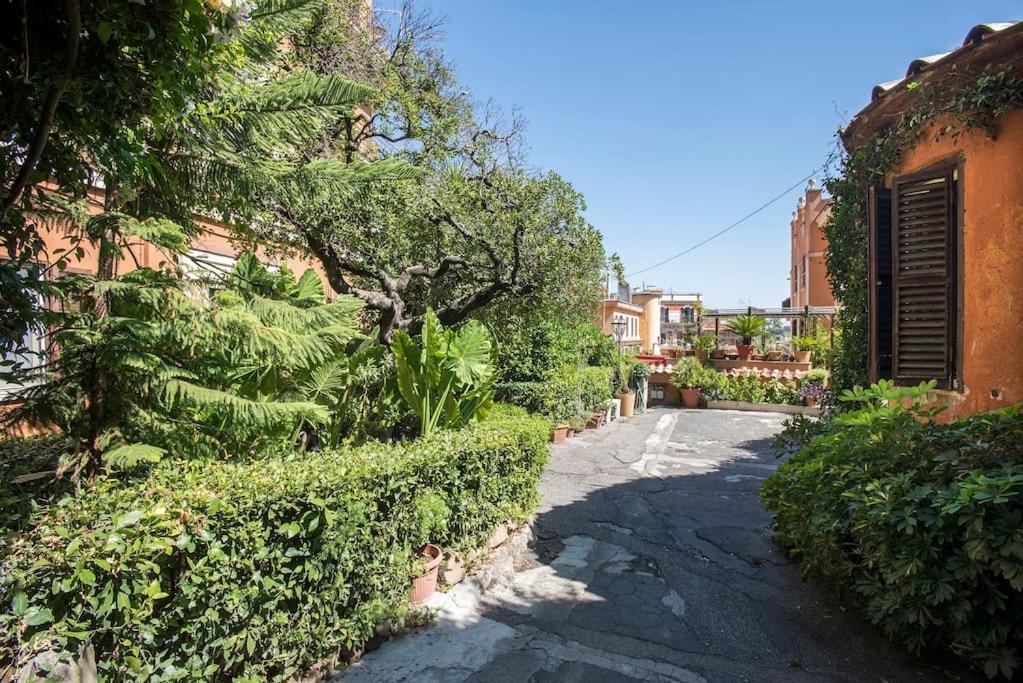 Vittoria In Trastevere Apartamento *