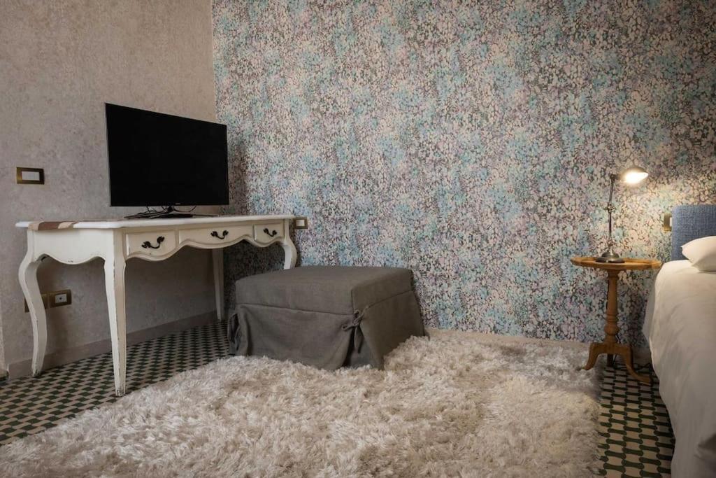 Apartment Merulana Penthouse: 5 Minutes Walk From Colosseum