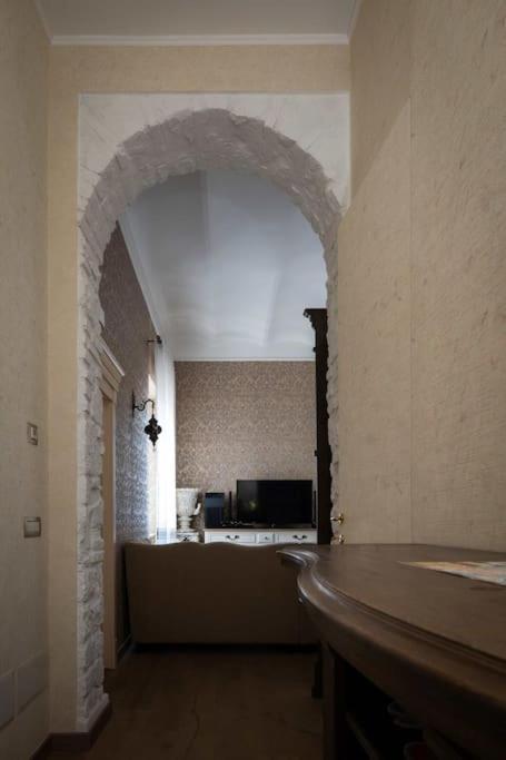 Merulana Penthouse: 5 Minutes Walk From Colosseum * Rome
