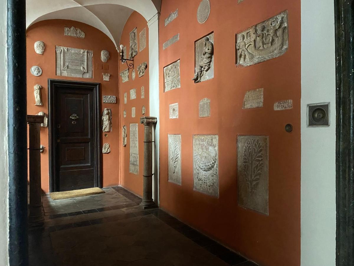 Center, Luxury & History In Via Monserrato Appartement Rome