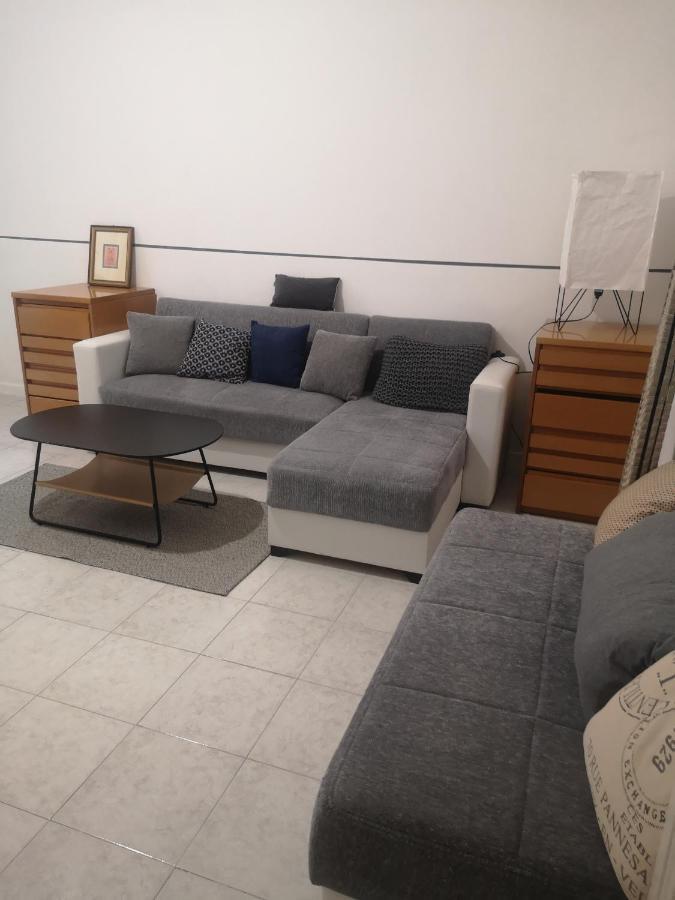 Apartment Romeo. Luminoso Al Centro Di Rome
