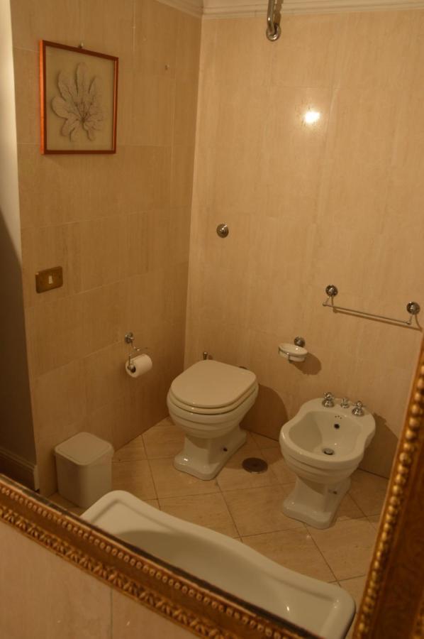 Love Nest In The Heart Of * Rome