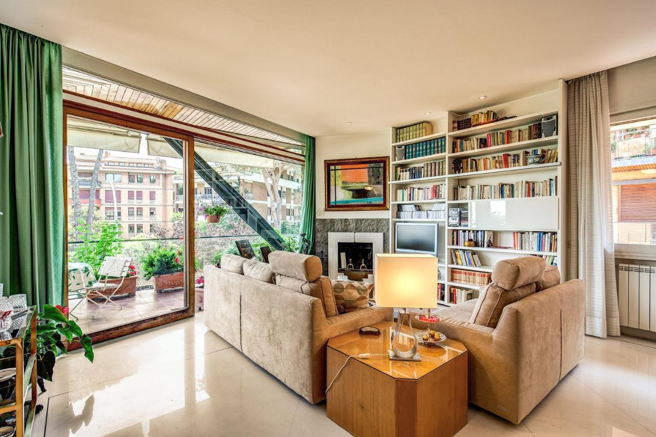 Terrazza Piccolomini: Elegant Stunning View Over Rome/st Peter's Dome * Rome
