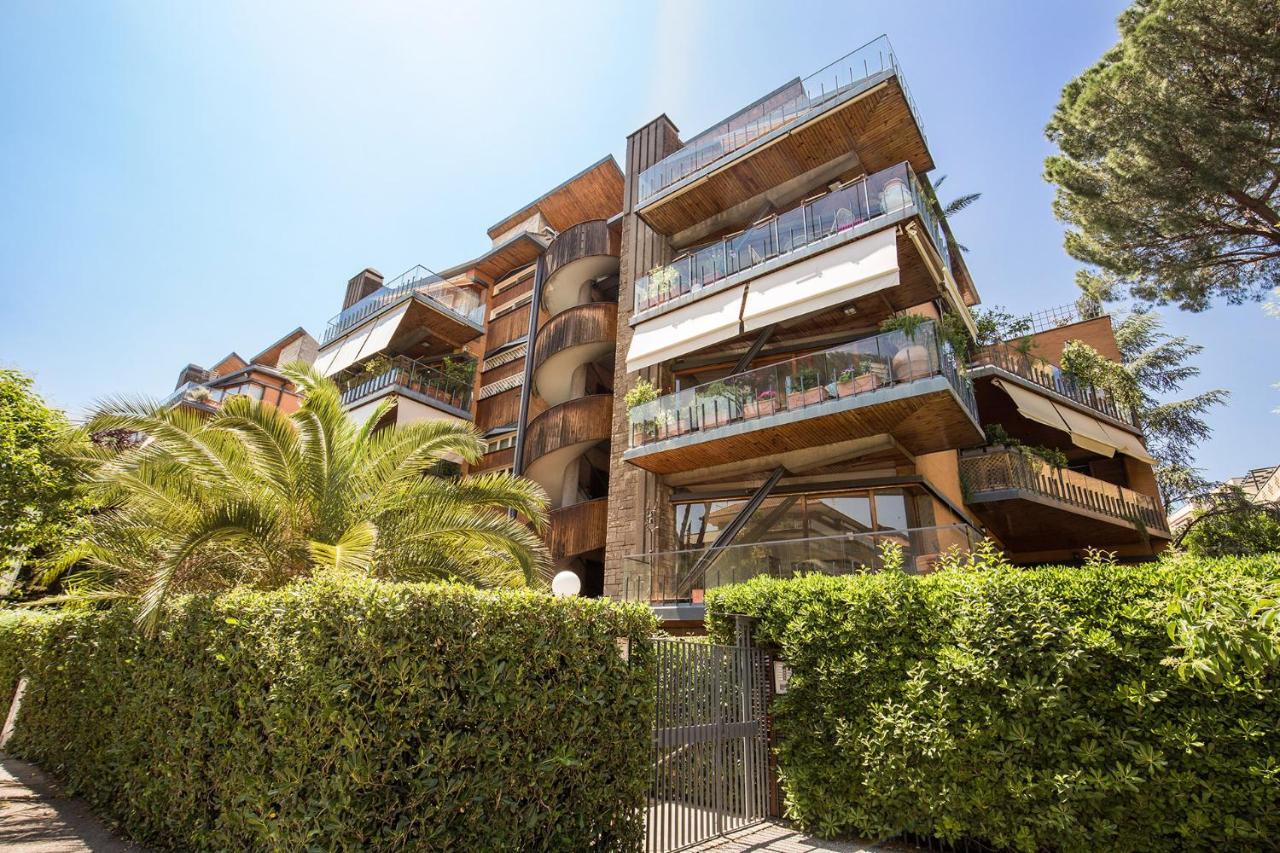 Terrazza Piccolomini: Elegant Stunning View Over Rome/st Peter's Dome Apartment *