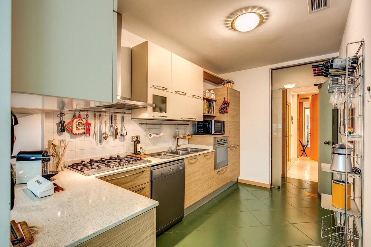 Apartment Terrazza Piccolomini: Elegant Stunning View Over Rome/st Peter's Dome