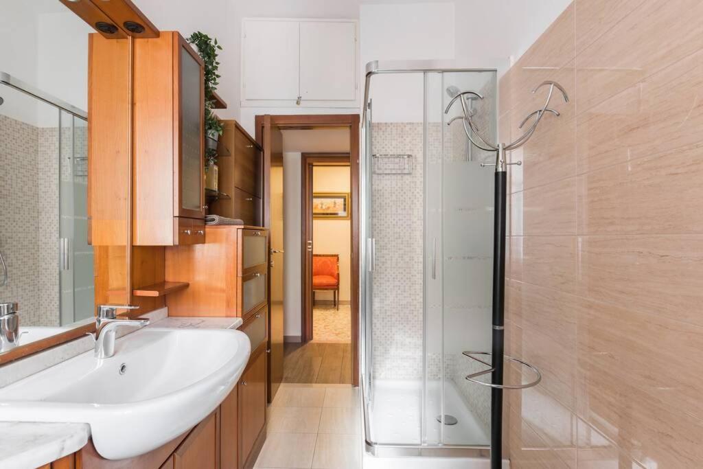 Bro House Apartment *