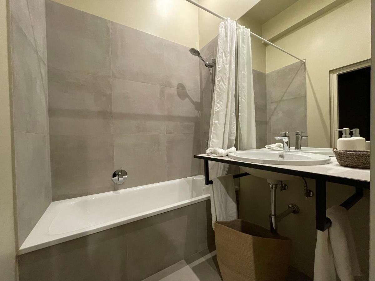 Appartement Center, Luxury & History In Via Monserrato Rome