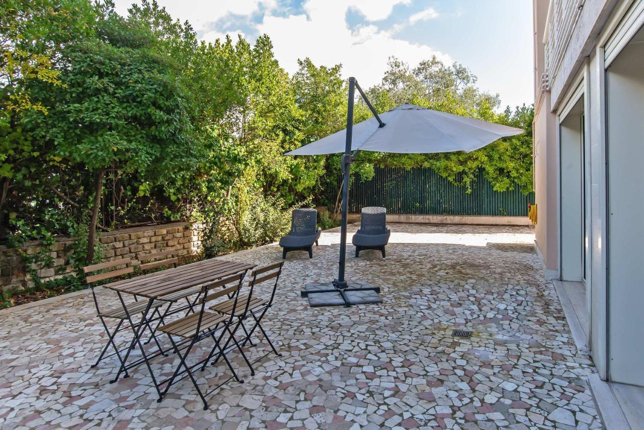 Tre Fontane Apartment *